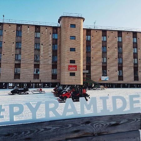 Hotel Pyramiden Buitenkant foto