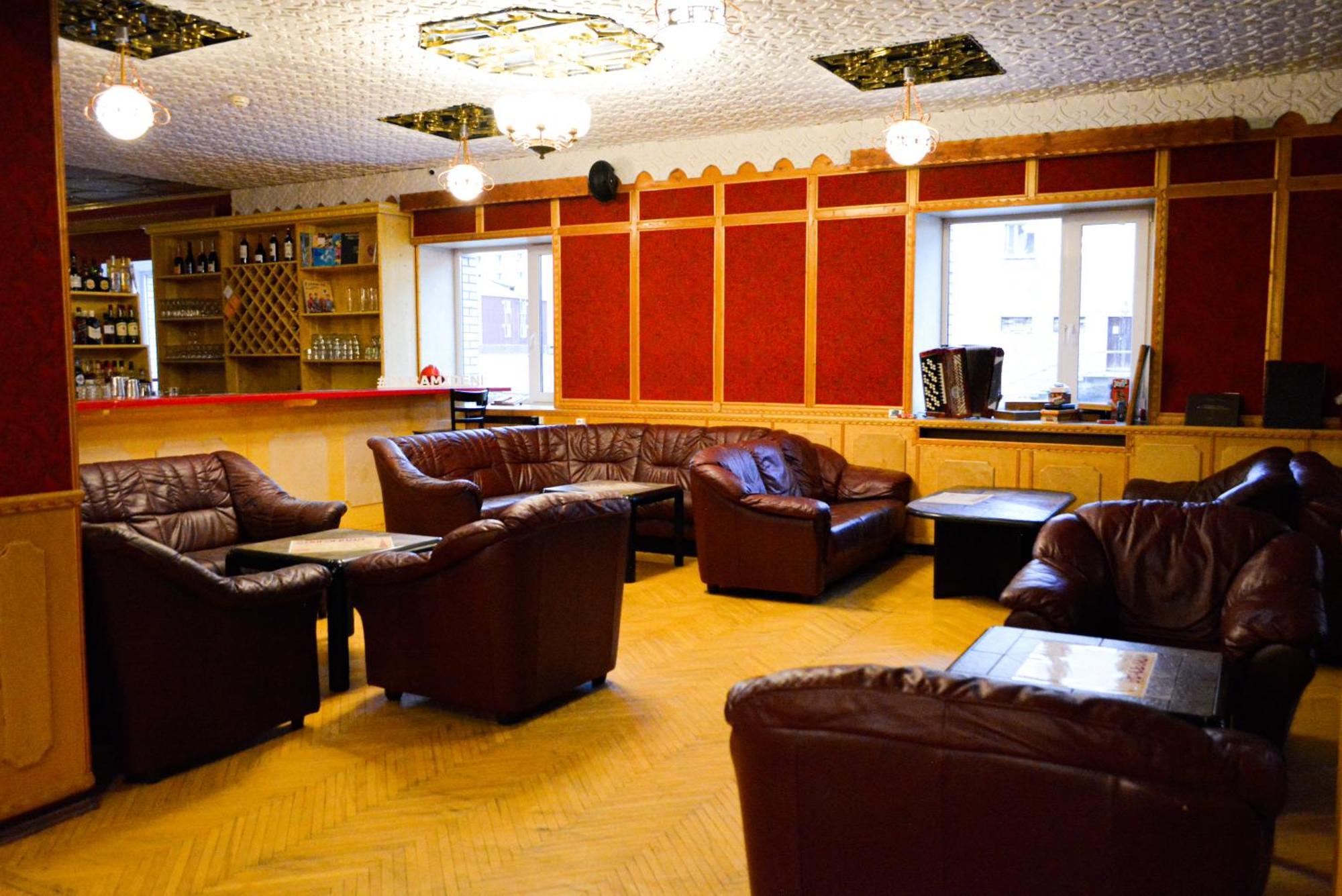 Hotel Pyramiden Buitenkant foto